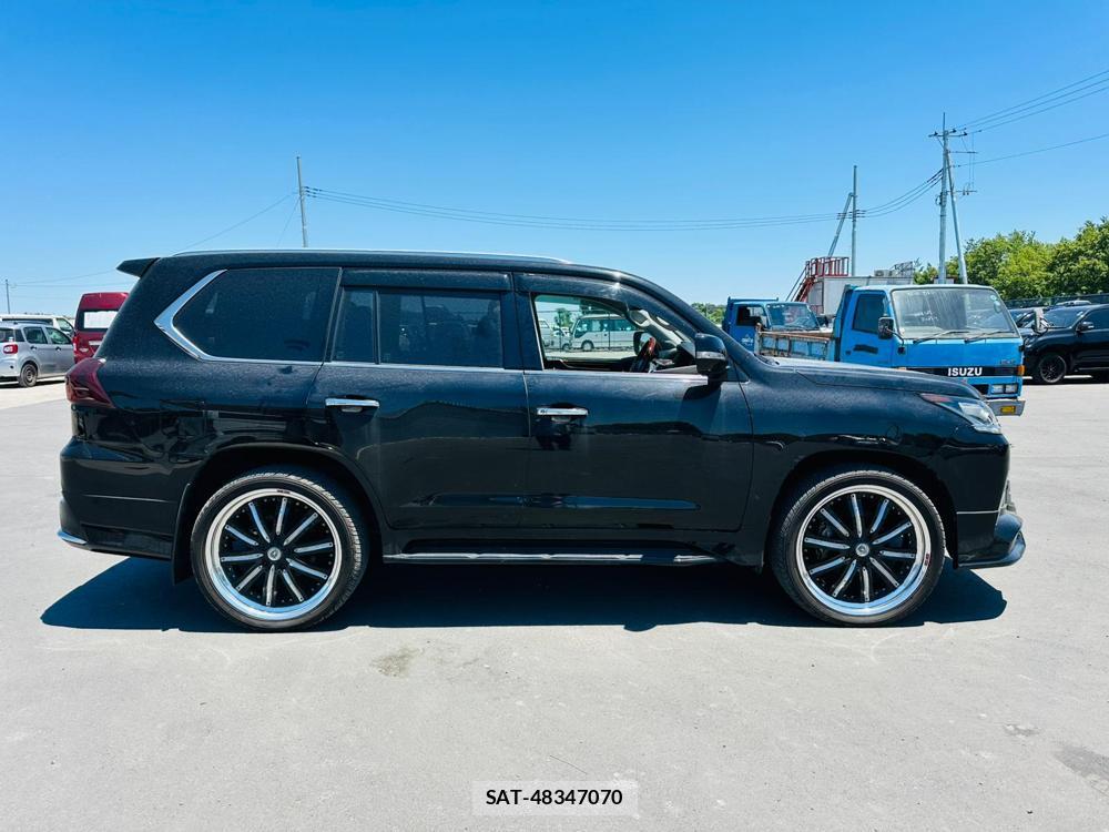 Lexus LX 2017-02 7170055-5