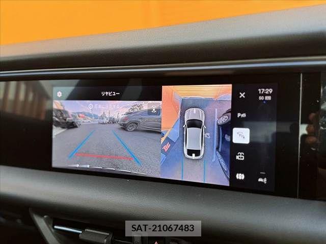 Porsche MACAN 2025-06 1207191-4
