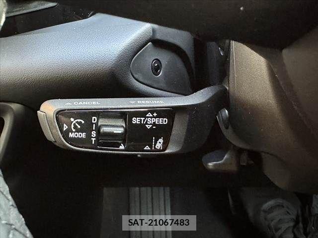 Porsche MACAN 2025-06 1207191-6