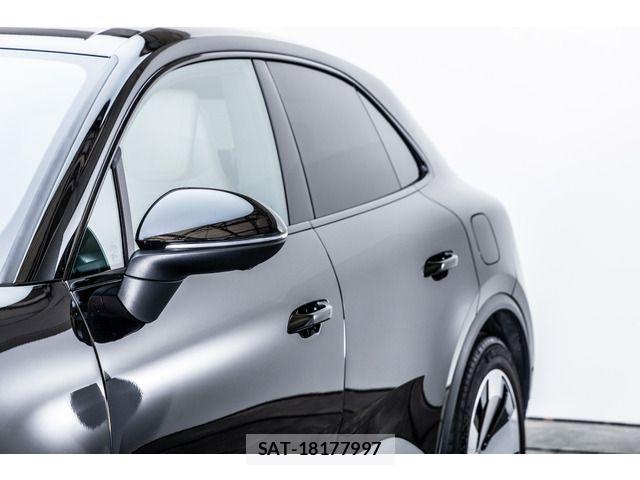 Porsche MACAN 2025-03 8131070-14