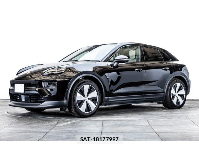 Porsche MACAN 2025-03 8131070-3