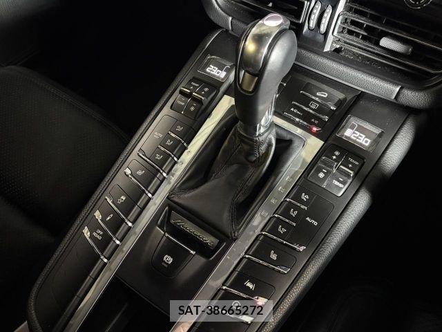 Porsche MACAN 2019-09 8245786-17
