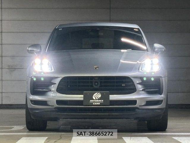 Porsche MACAN 2019-09 8245786-19