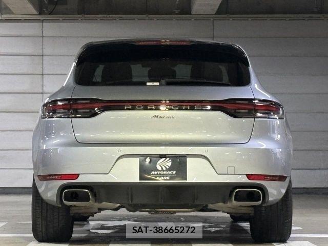 Porsche MACAN 2019-09 8245786-22