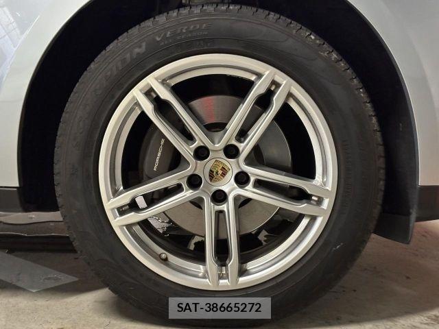 Porsche MACAN 2019-09 8245786-26
