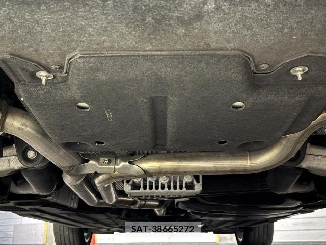 Porsche MACAN 2019-09 8245786-28