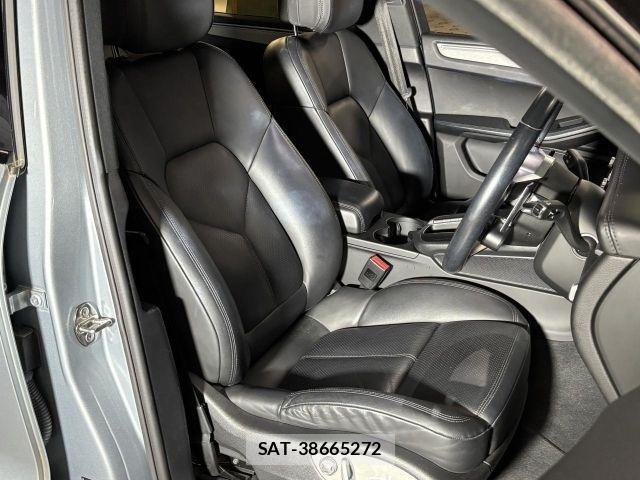 Porsche MACAN 2019-09 8245786-4