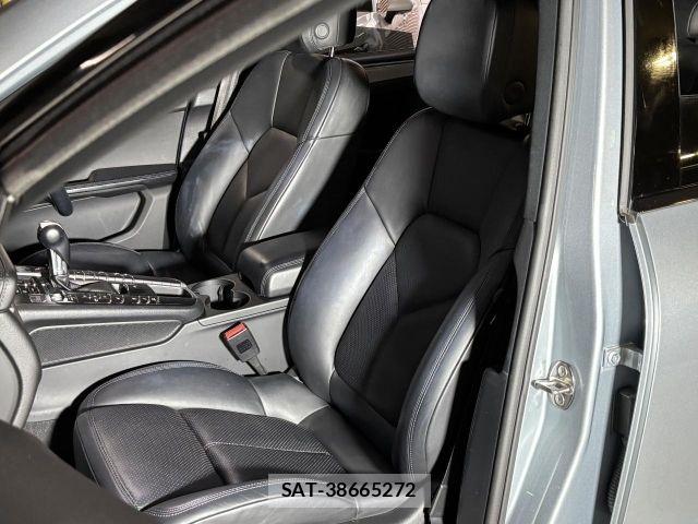 Porsche MACAN 2019-09 8245786-8