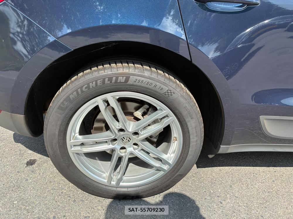 Porsche MACAN 2016-10 8055692-29