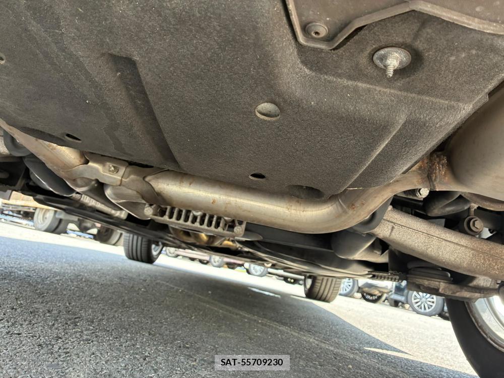 Porsche MACAN 2016-10 8055692-38