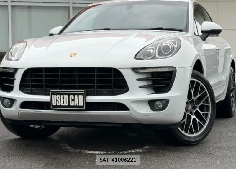 Porsche MACAN 2015-07 8558877-0