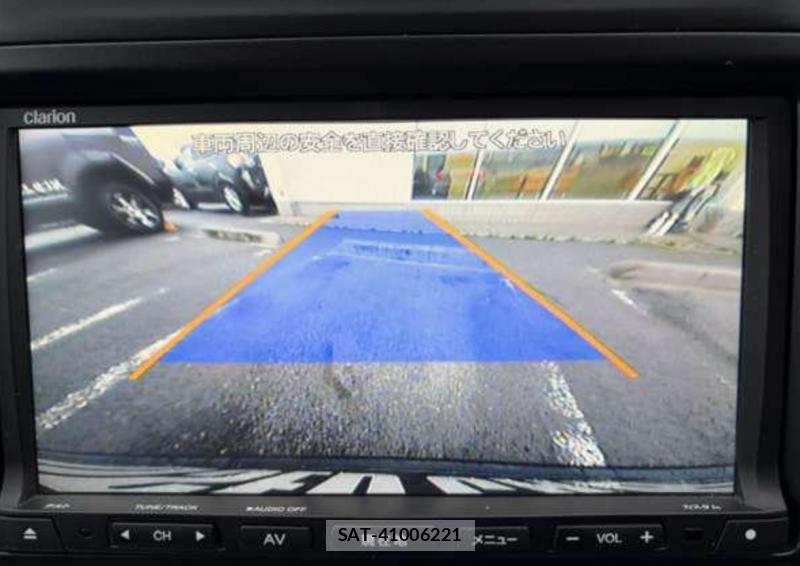 Porsche MACAN 2015-07 8558877-10