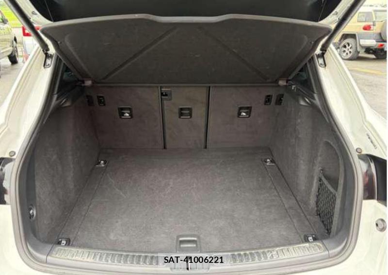 Porsche MACAN 2015-07 8558877-17