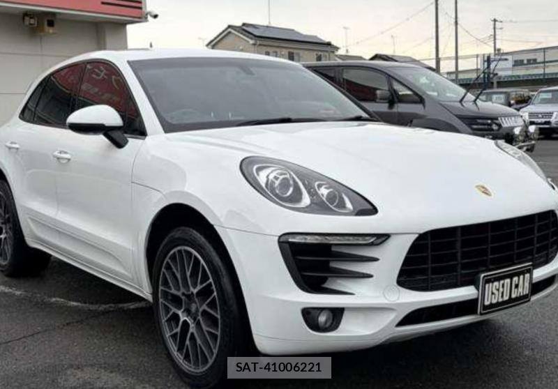Porsche MACAN 2015-07 8558877-5