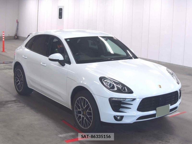 Porsche MACAN 2016 6820157-0
