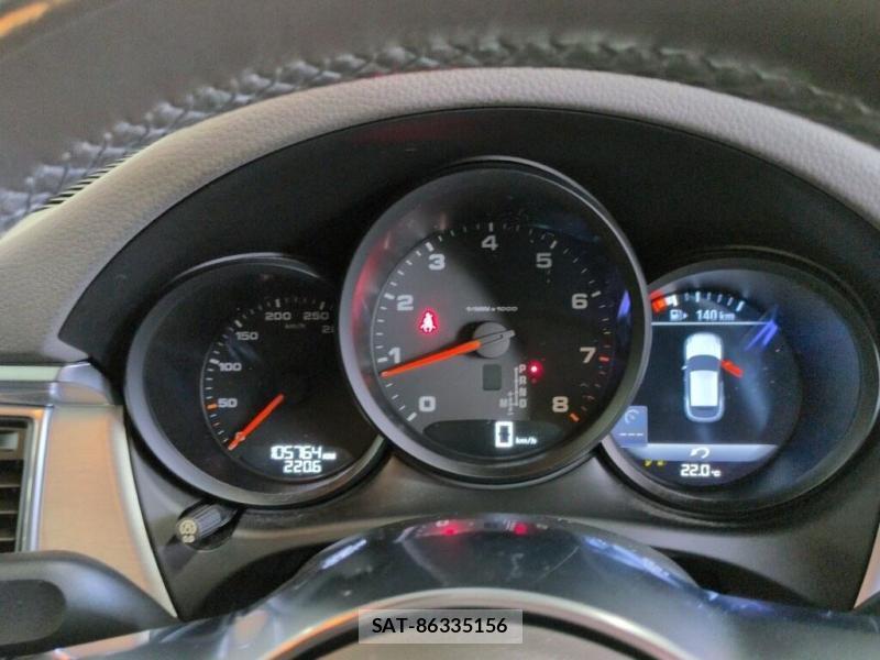 Porsche MACAN 2016 6820157-5
