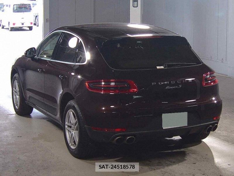 Porsche MACAN 2016 7191156-2