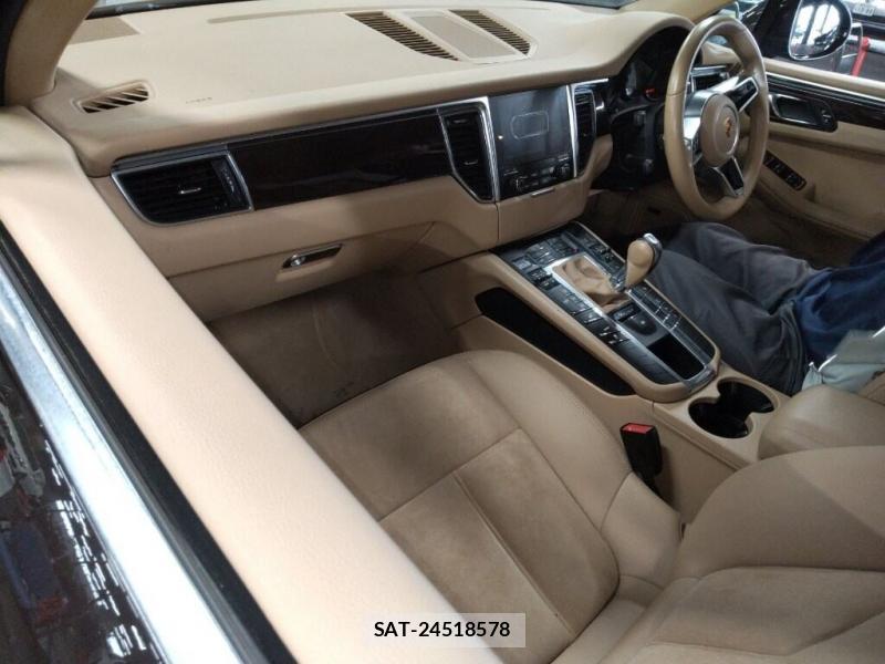 Porsche MACAN 2016 7191156-4