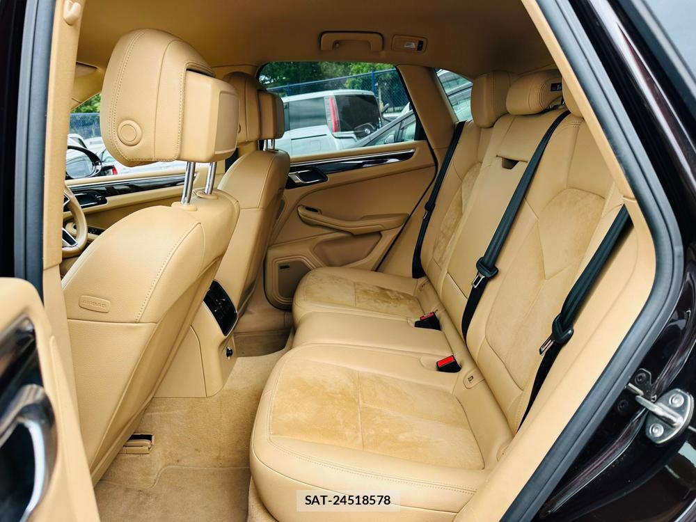 Porsche MACAN 2016 7191156-9