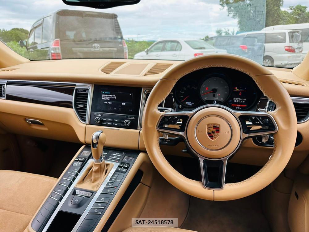 Porsche MACAN 2016 7191156-13