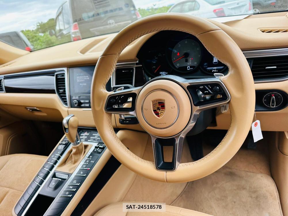 Porsche MACAN 2016 7191156-14
