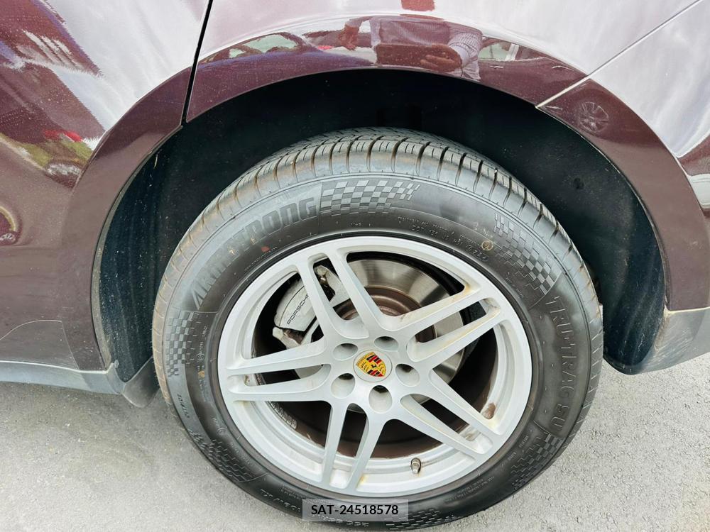 Porsche MACAN 2016 7191156-29