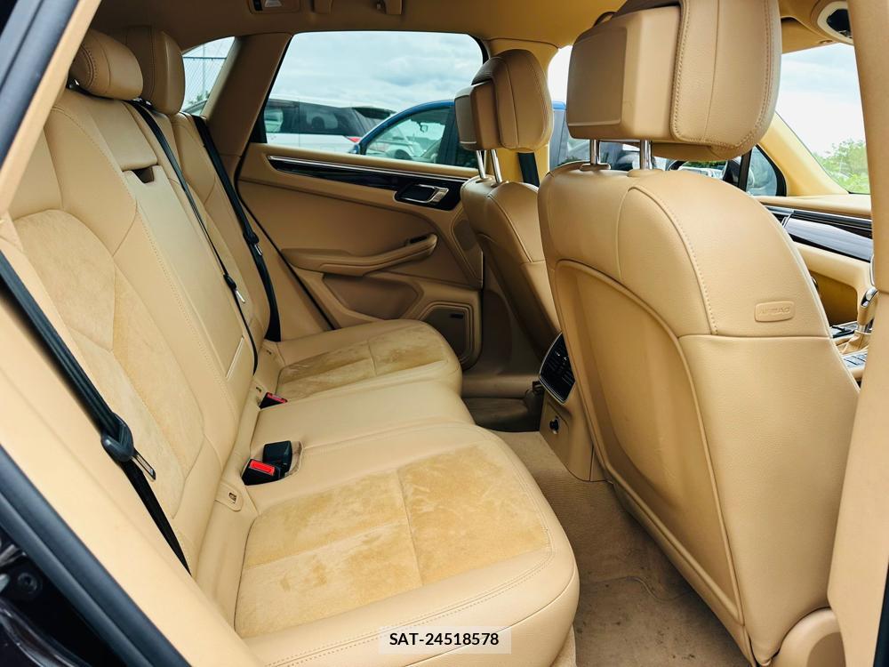Porsche MACAN 2016 7191156-8