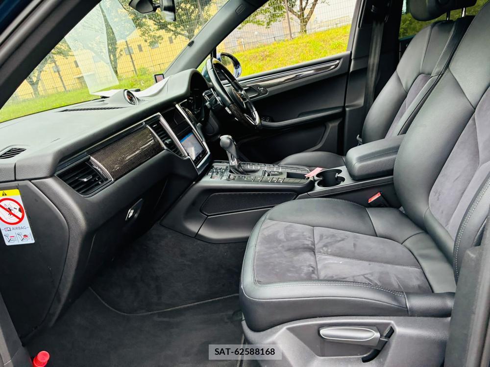 Porsche MACAN 2015-05 7952454-10