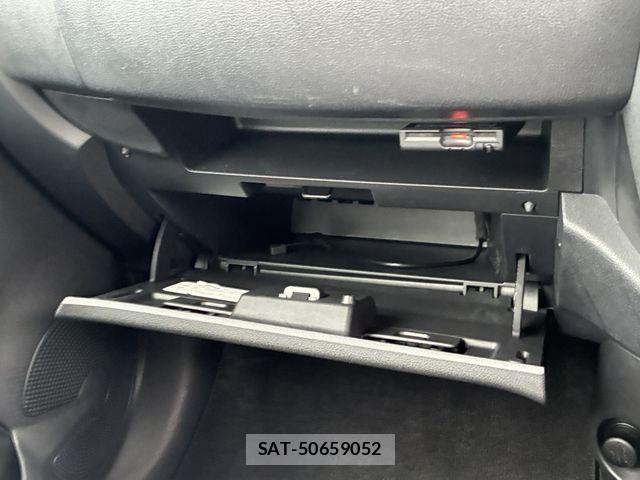 Nissan MARCH 2016-09 1413316-18