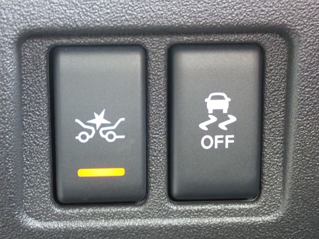 Nissan MARCH 2020-09 1546622-5