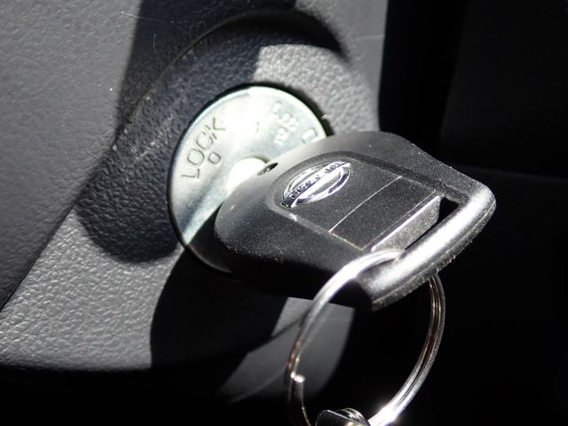 Nissan MARCH 2020-09 1546622-6