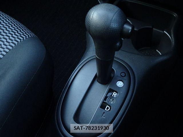 Nissan MARCH 2021-10 2211067-9