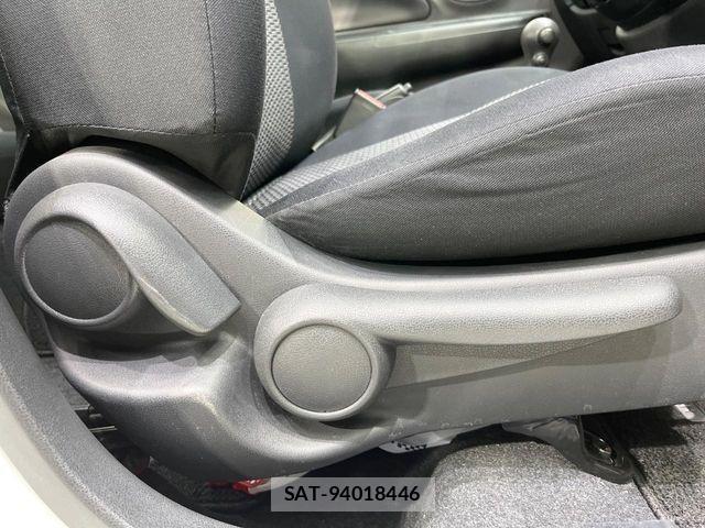 Nissan MARCH 2018-03 2316757-6