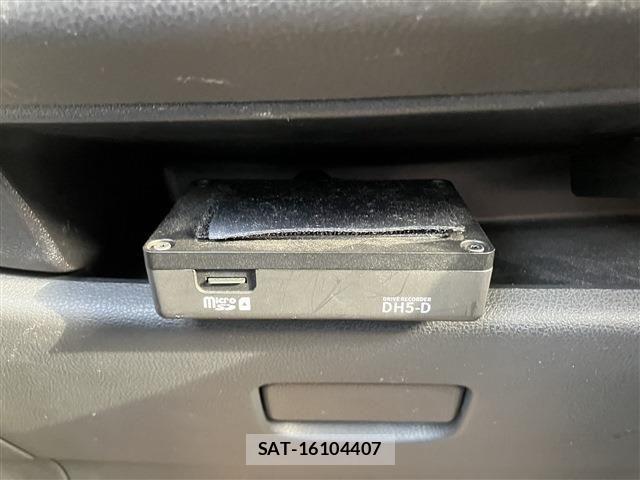 Nissan MARCH 2021-01 2963239-17
