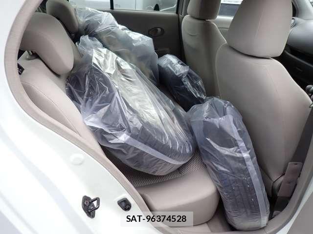 Nissan MARCH 2013-08 4044888-9