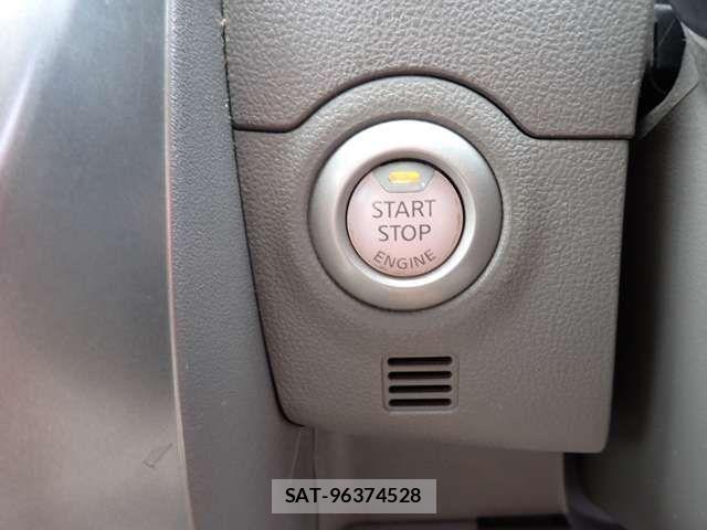 Nissan MARCH 2013-08 4044888-14