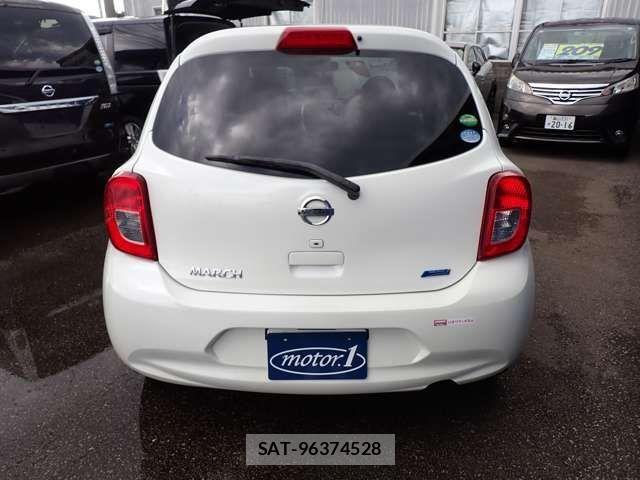 Nissan MARCH 2013-08 4044888-3