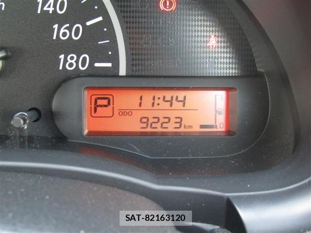 Nissan MARCH 2018-09 4595831-15