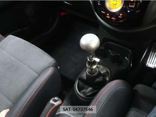 Nissan MARCH 2019-02 4755211-17