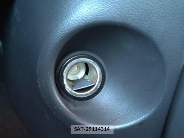 Nissan MARCH 2022-02 5871317-18