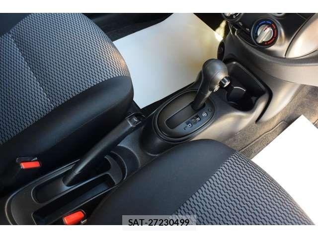 Nissan MARCH 2015-12 5871323-8