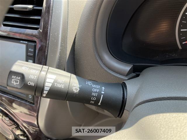 Nissan MARCH 2017-08 6012123-15