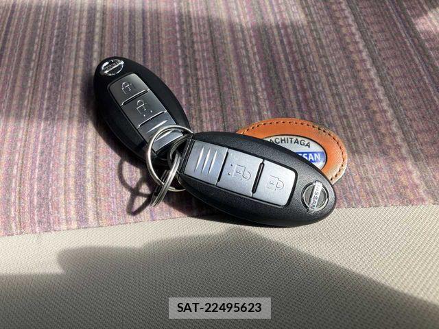 Nissan MARCH 2013-07 6272172-8