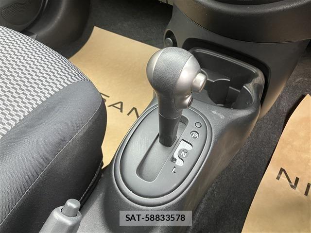 Nissan MARCH 2016-08 6499731-12