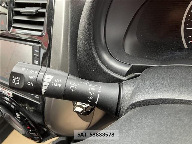 Nissan MARCH 2016-08 6499731-21