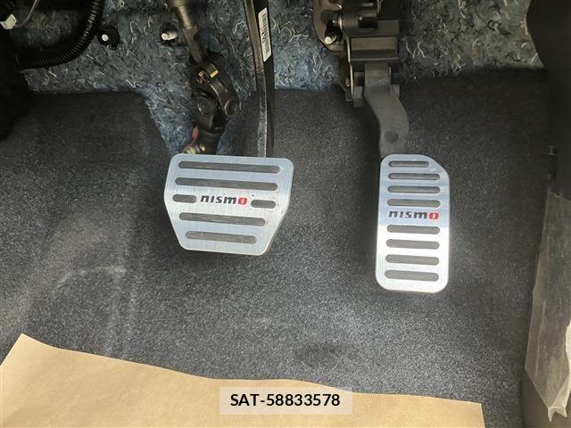 Nissan MARCH 2016-08 6499731-25