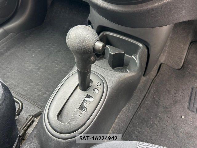 Nissan MARCH 2016-03 6716578-18