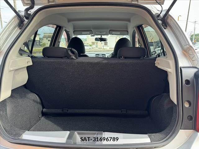 Nissan MARCH 2014-10 6815781-19