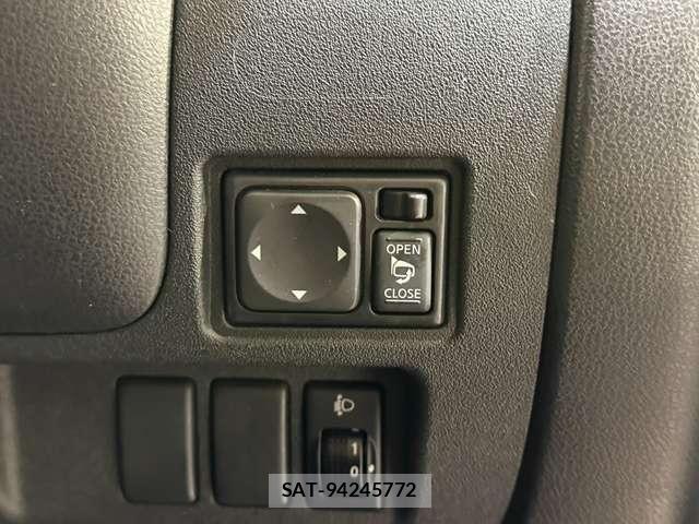 Nissan MARCH 2013-03 6907928-11