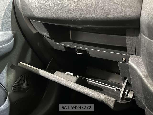 Nissan MARCH 2013-03 6907928-14
